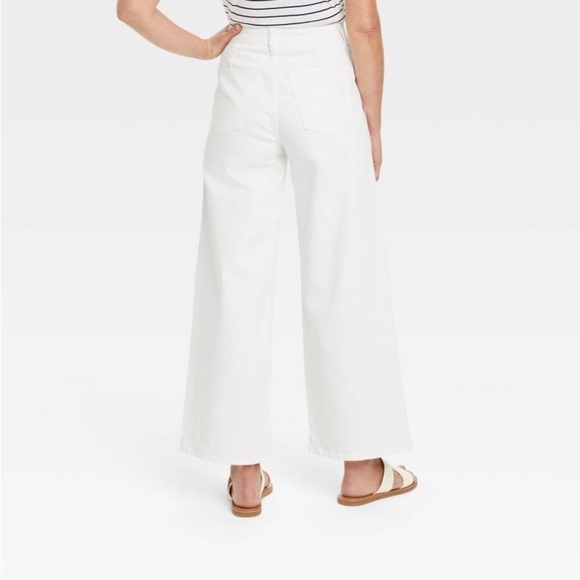 Women's High-Rise Sailor Wide Leg Ankle
Jeans - Universal Thread™ White new 🆕 - Picture 2 of 5